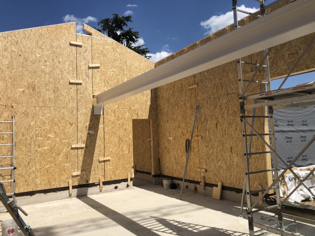 Casa in legno moderna di design realizzata in bioedilizia